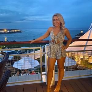 Meet your Posher, Jenalynn